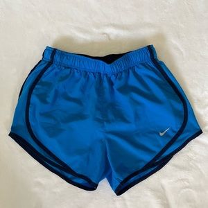 Women’s Nike running shorts. EUC. Size Small